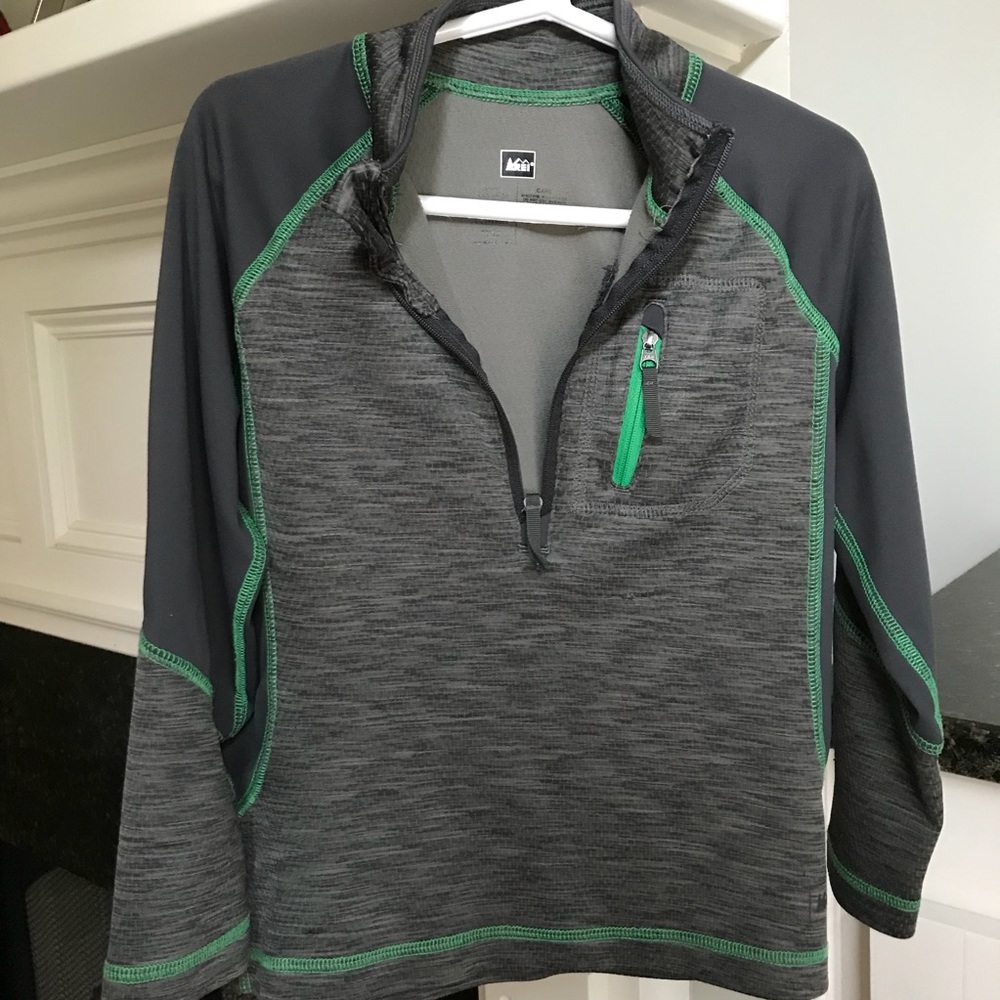 REI 1/4 zip light jacket